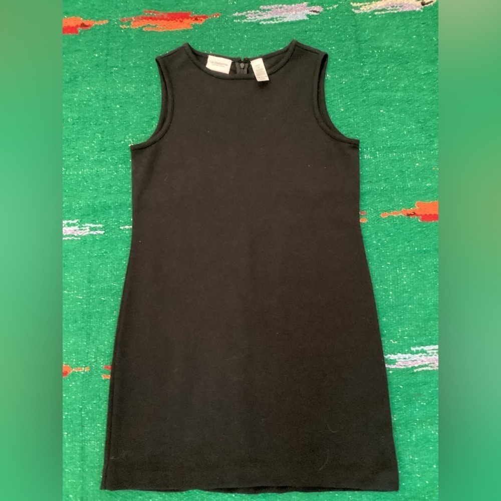 Liz Claiborne Women's Size 10P Solid Black Sleeveless Knee Length Dress